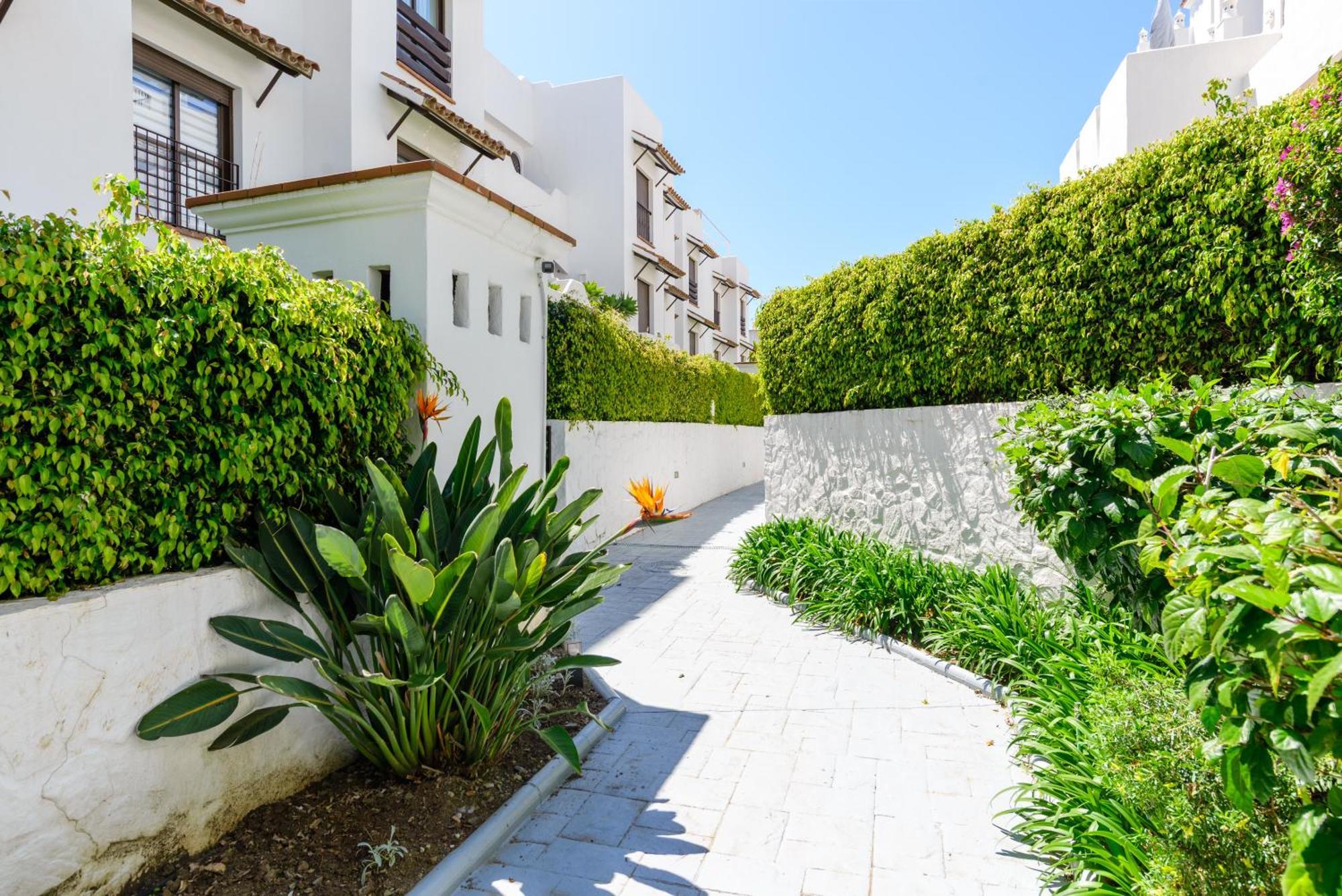 Golf Hills Bed and Breakfast Estepona Buitenkant foto